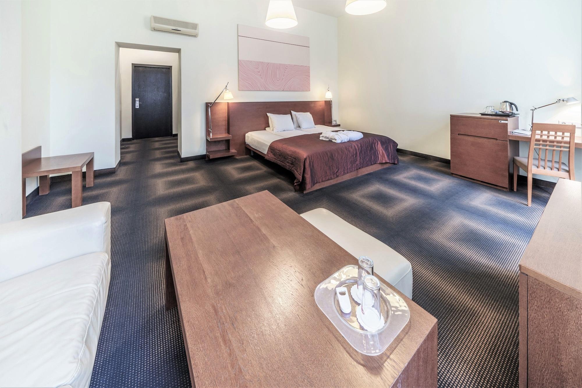 Rixwell Centra Hotel Riga Buitenkant foto