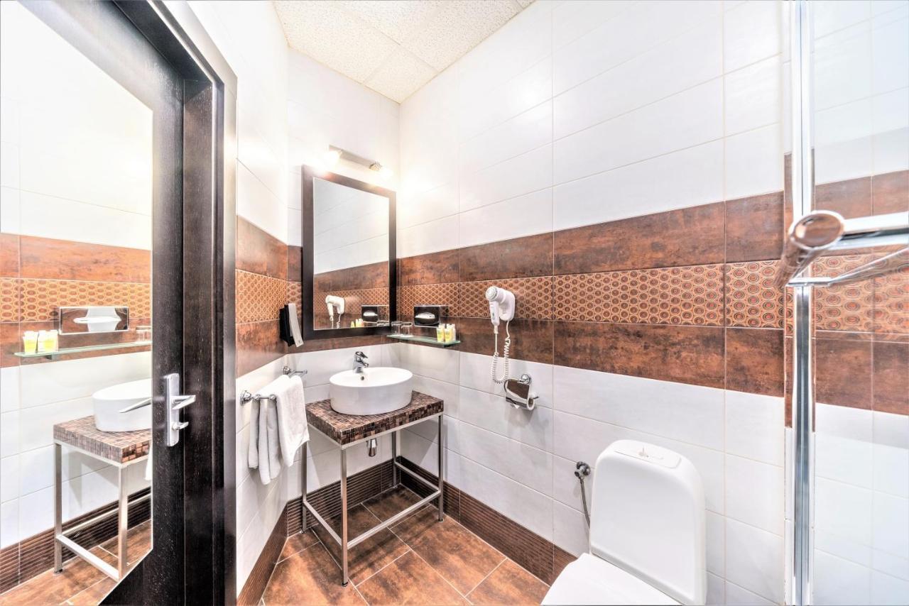 Rixwell Centra Hotel Riga Buitenkant foto