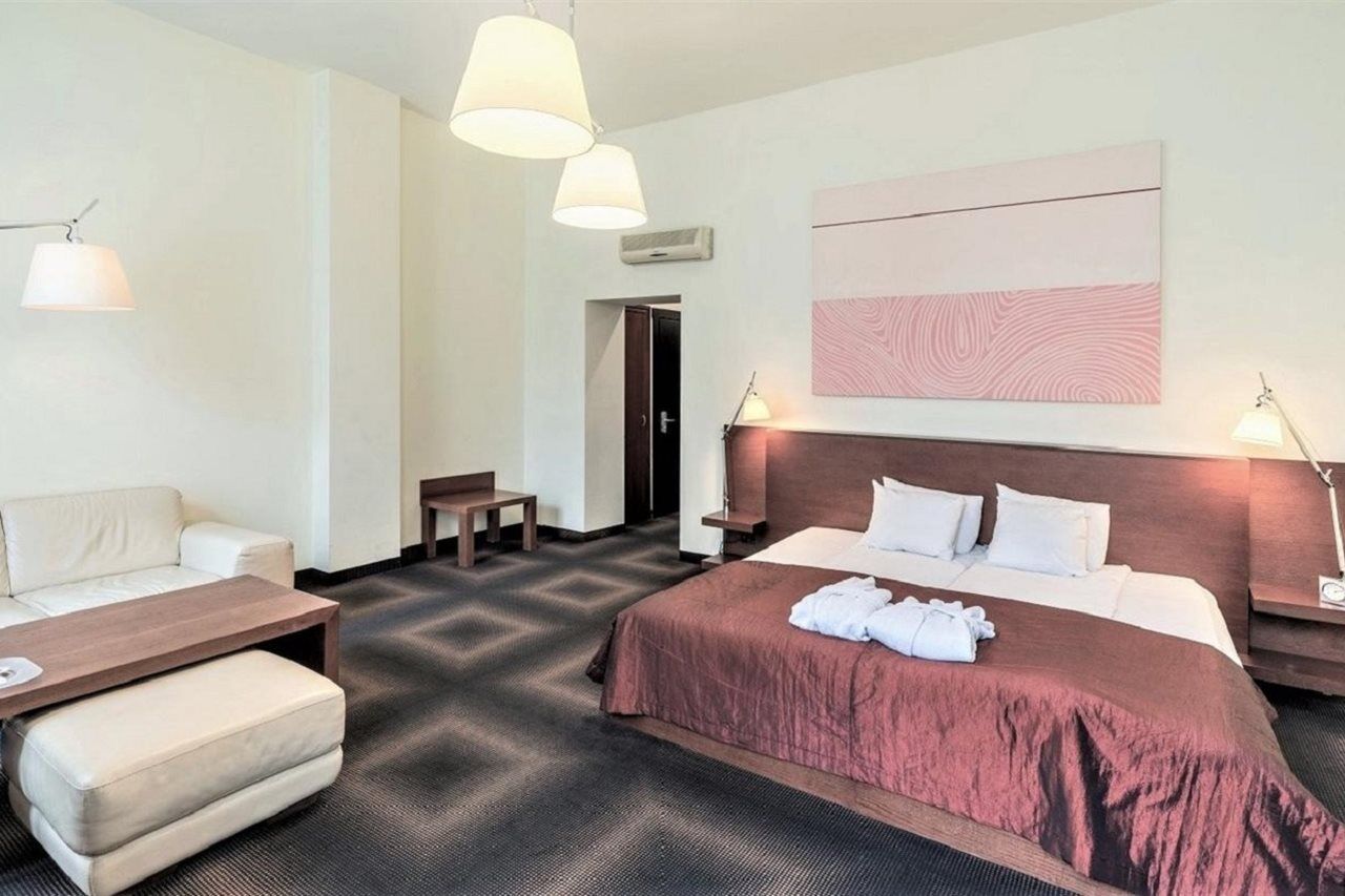 Rixwell Centra Hotel Riga Buitenkant foto